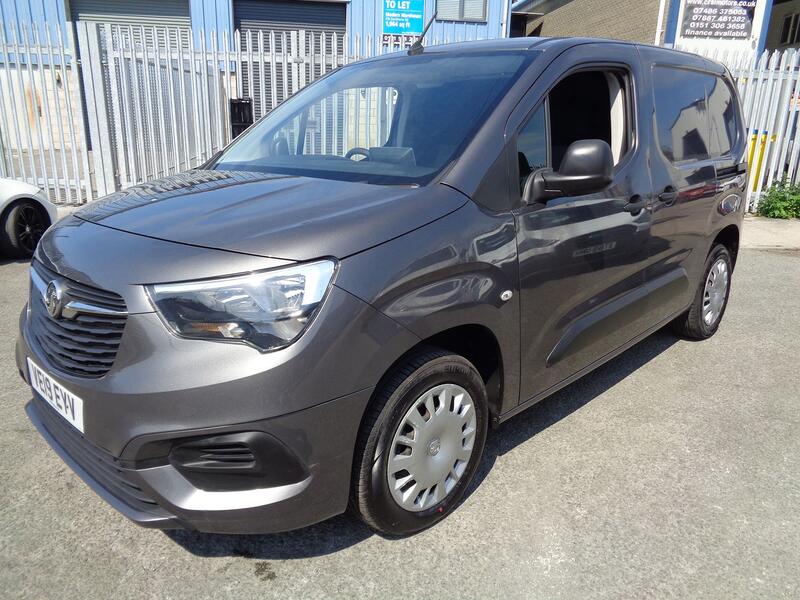 VAUXHALL COMBO 1.6 Turbo D 2000 Sportive 2019