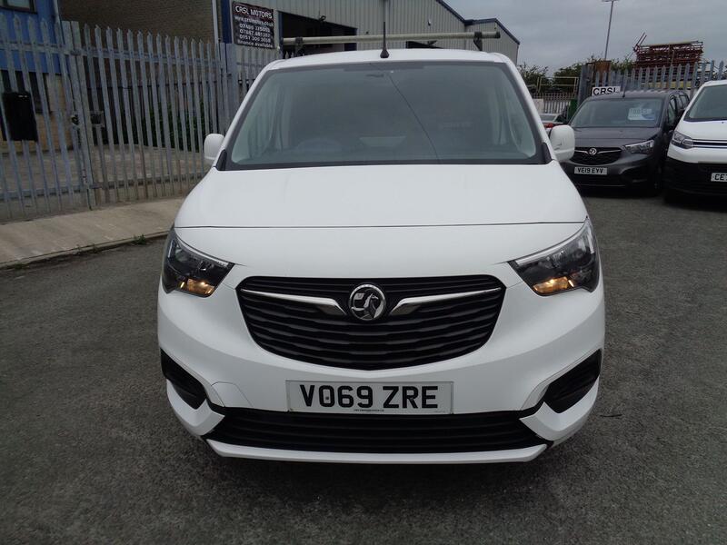 VAUXHALL COMBO 1.5 Turbo D 2300 Sportive 2019